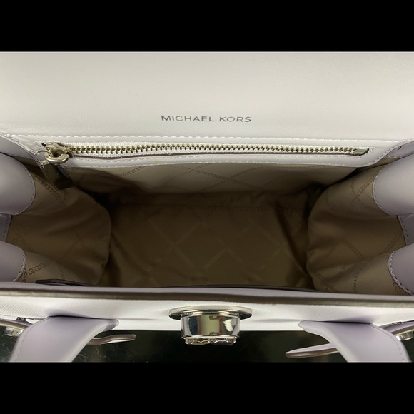 NWT~Michael Kors Crossbody Purse - Picture 11 of 12